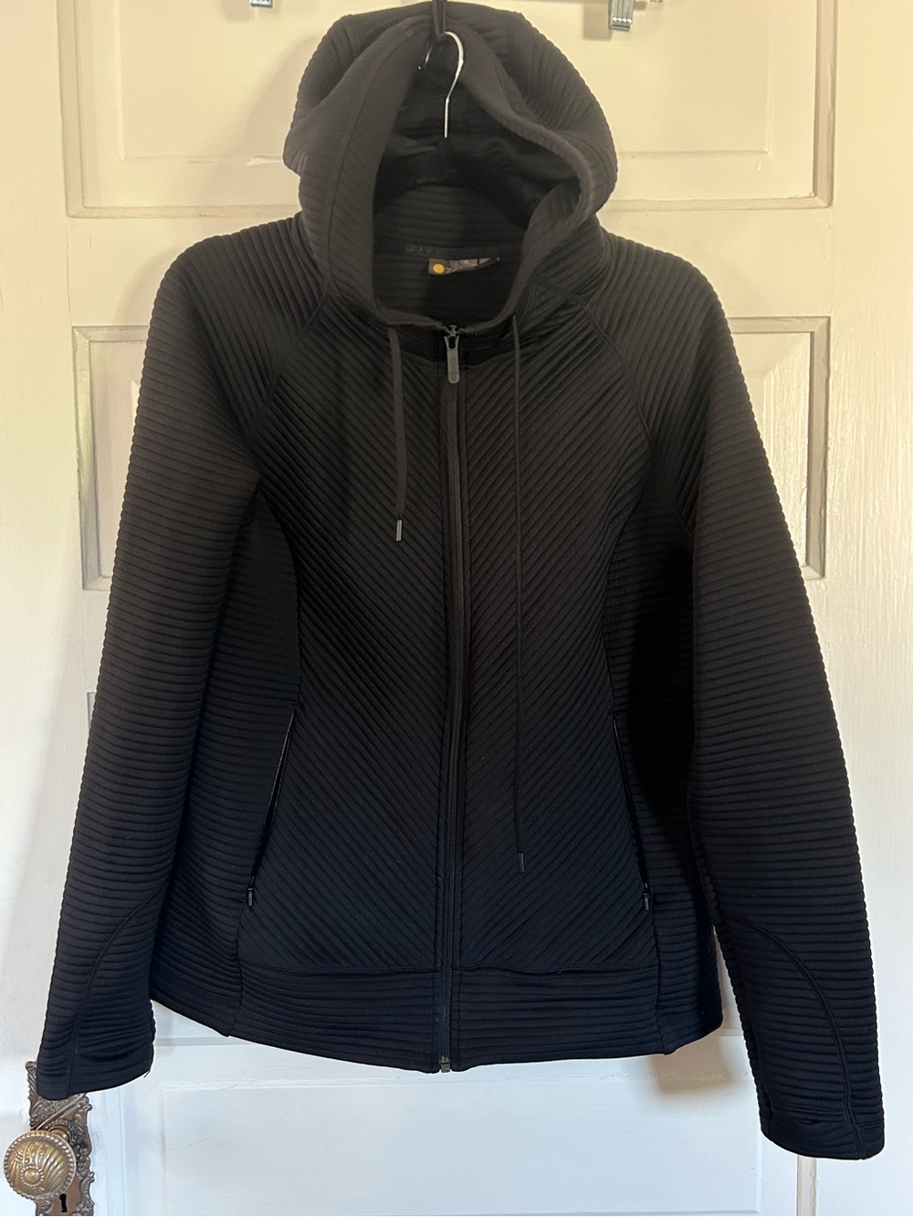 Zella Black Quilted Ribbed Hooded Zip Jacket with Pockets, Thumbholes. Medium